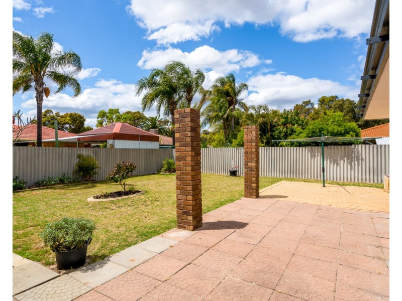 16 Hannan Place, Huntingdale WA 6110
