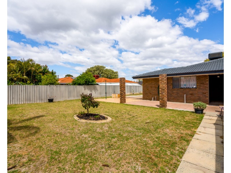 16 Hannan Place, Huntingdale WA 6110