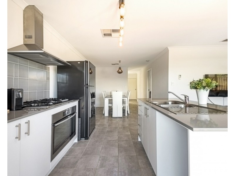 19B Burdekin Turn, Hilbert WA 6112