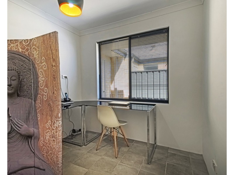 19B Burdekin Turn, Hilbert WA 6112