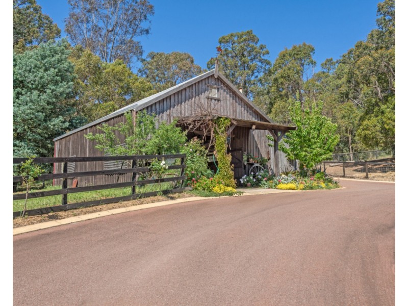 600 Albany Highway, Bedfordale WA 6112