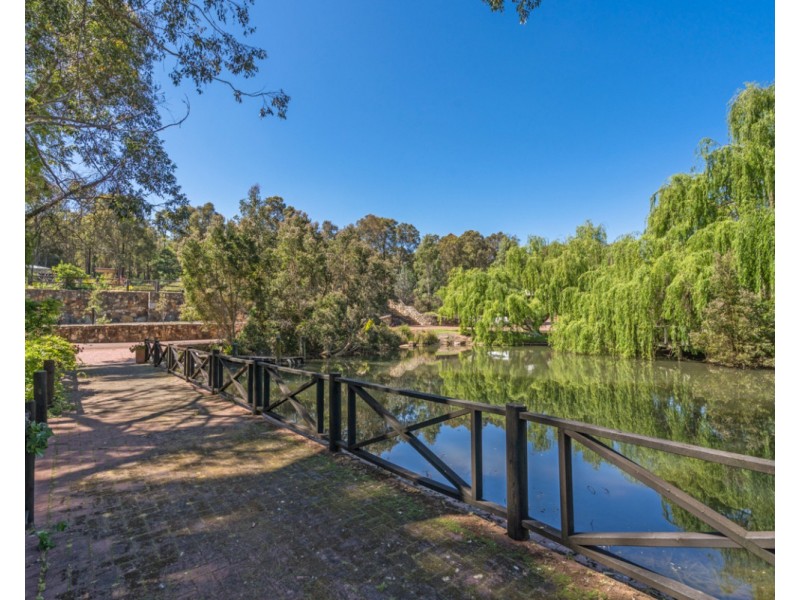 600 Albany Highway, Bedfordale WA 6112