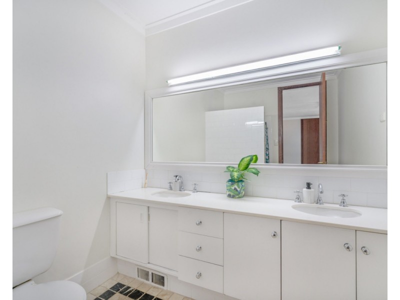 600 Albany Highway, Bedfordale WA 6112