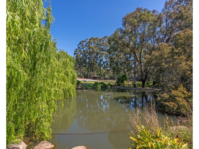 600 Albany Highway, Bedfordale WA 6112