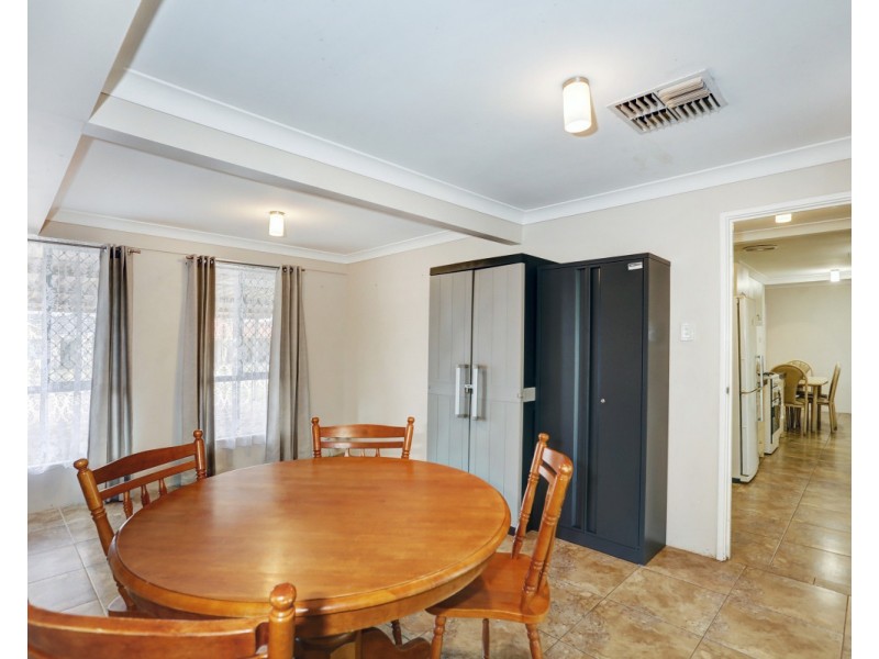 4 Wilcannia Way, Armadale WA 6112