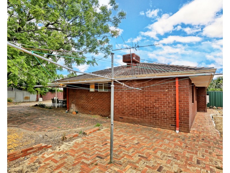 4 Wilcannia Way, Armadale WA 6112