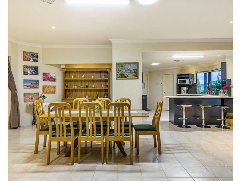 22 Richon Heights, Mount Richon WA 6112