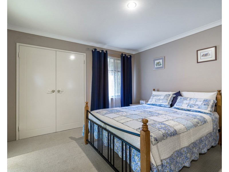 22 Richon Heights, Mount Richon WA 6112