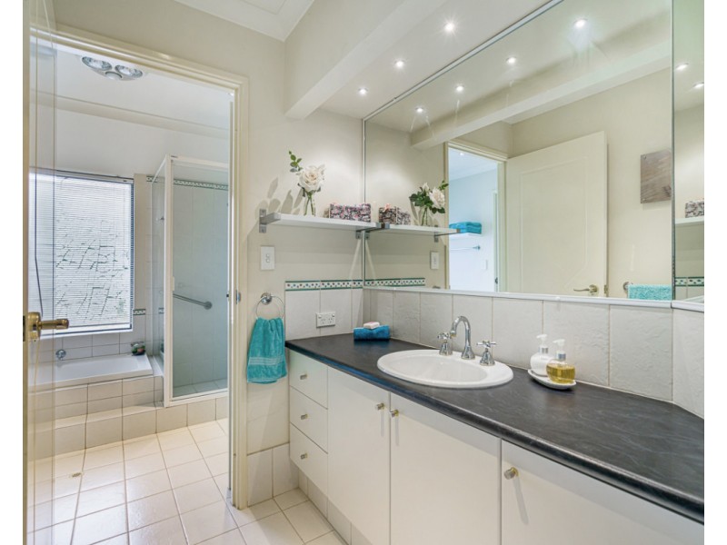 22 Richon Heights, Mount Richon WA 6112