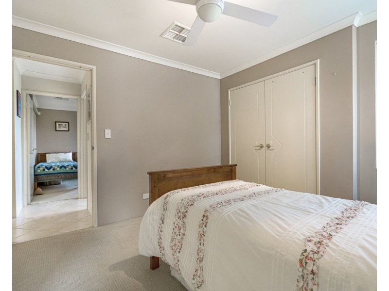 22 Richon Heights, Mount Richon WA 6112