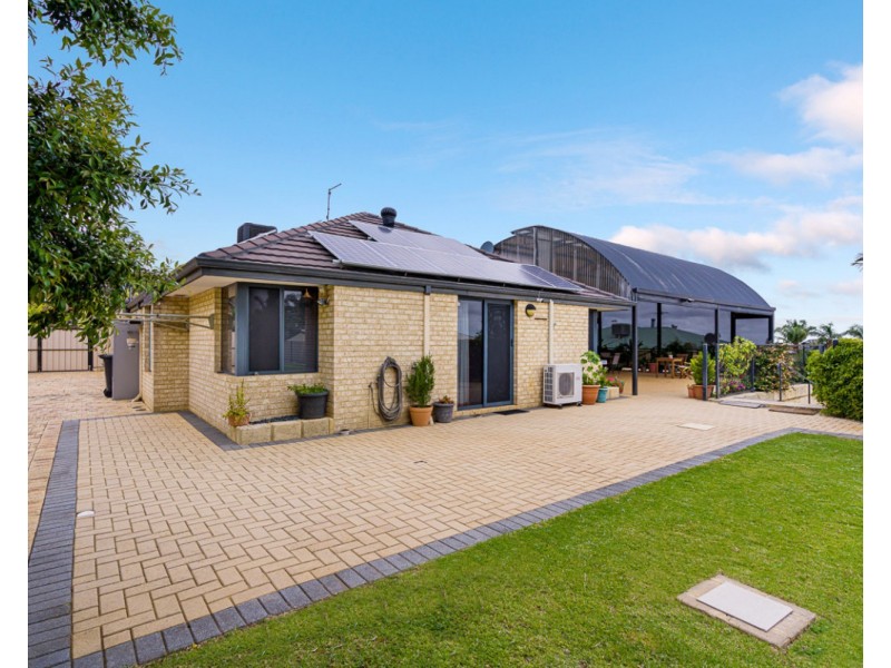 22 Richon Heights, Mount Richon WA 6112