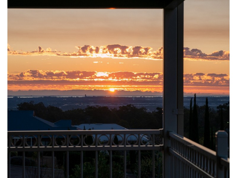 8 Observation Circle, Bedfordale WA 6112