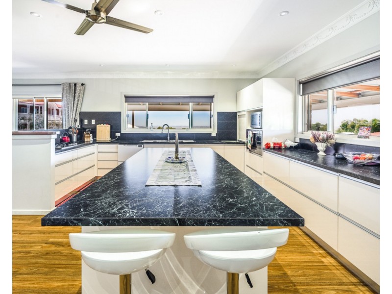 8 Observation Circle, Bedfordale WA 6112