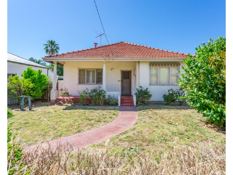 113 Mallard Way, Cannington WA 6107