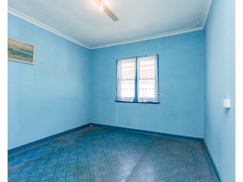 113 Mallard Way, Cannington WA 6107