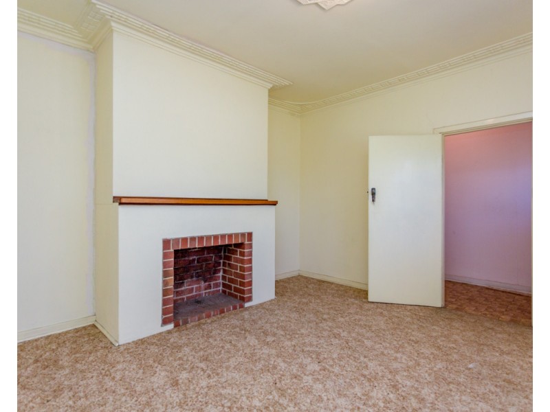 113 Mallard Way, Cannington WA 6107