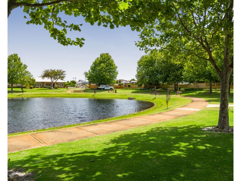 3/275 Boardman Road, Canning Vale WA 6155