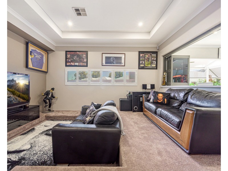 10 Horsham Crescent, Harrisdale WA 6112