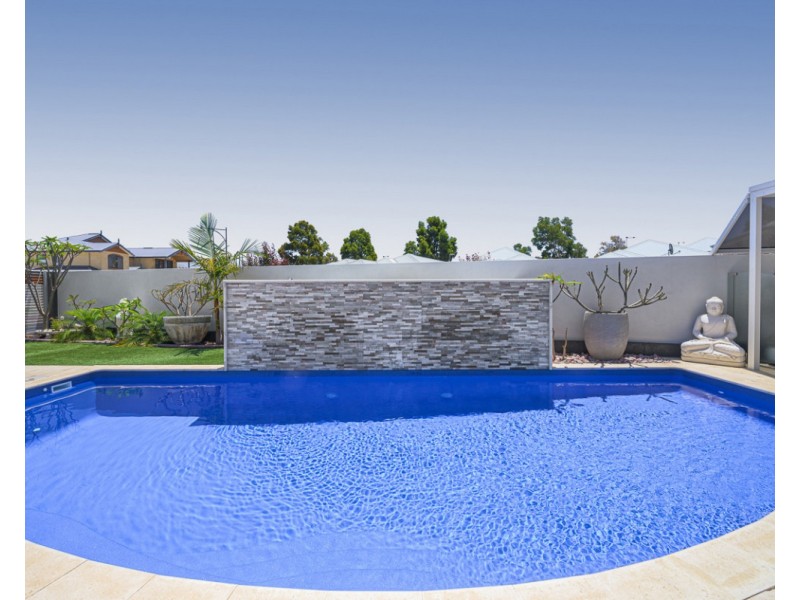 10 Horsham Crescent, Harrisdale WA 6112