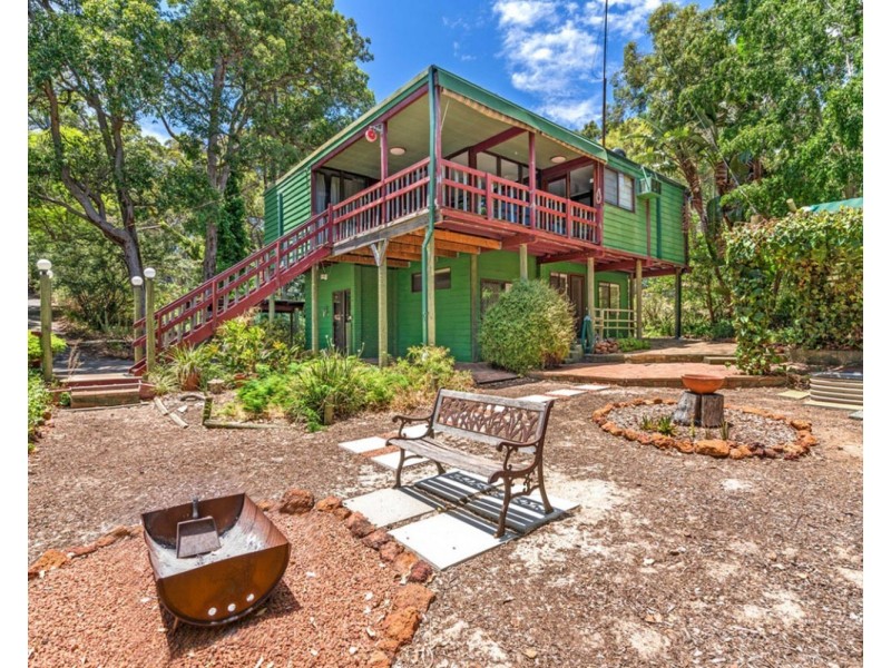 24 Urch Road, Roleystone WA 6111