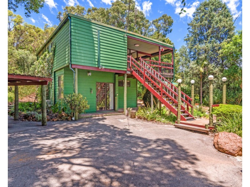 24 Urch Road, Roleystone WA 6111