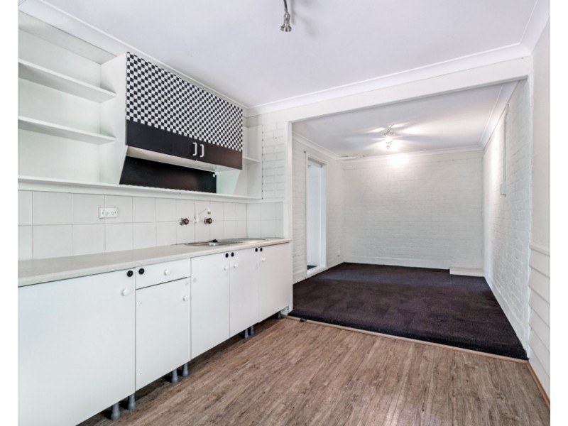 24 Urch Road, Roleystone WA 6111