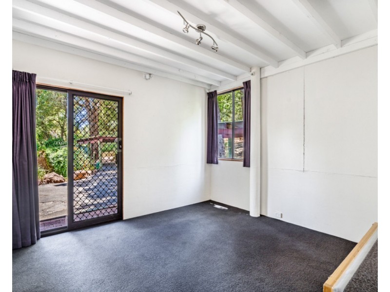 24 Urch Road, Roleystone WA 6111