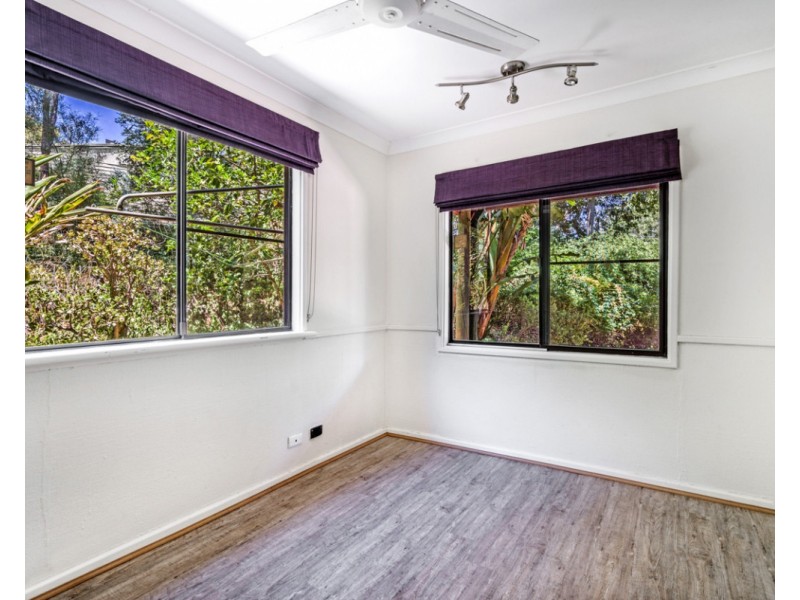 24 Urch Road, Roleystone WA 6111