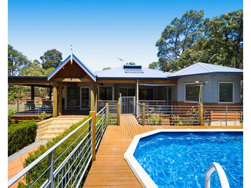 5 Watling Place, Bedfordale WA 6112