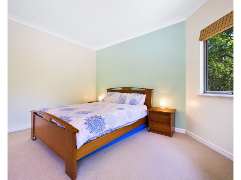 5 Watling Place, Bedfordale WA 6112