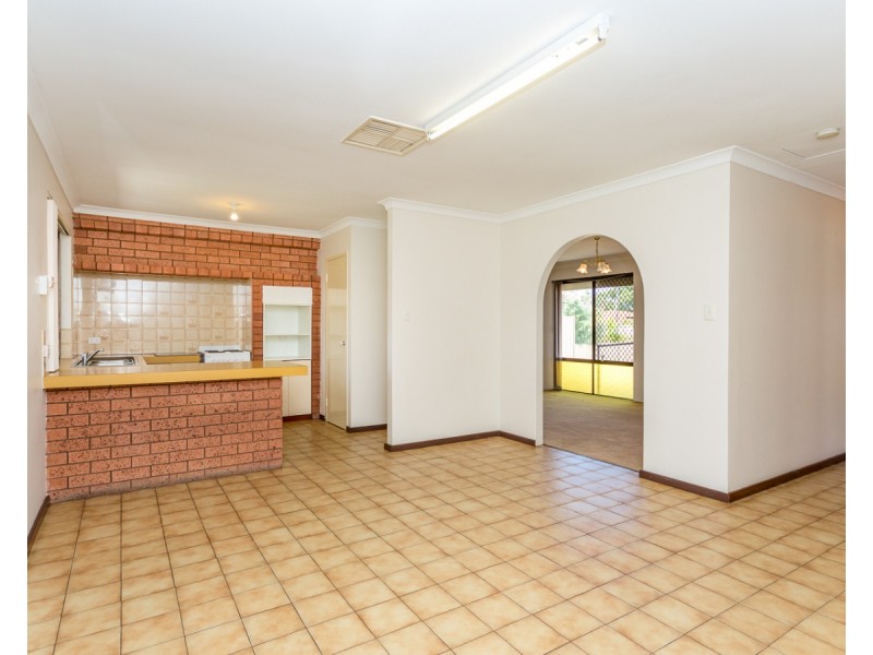 9 Toledo Close, Cannington WA 6107