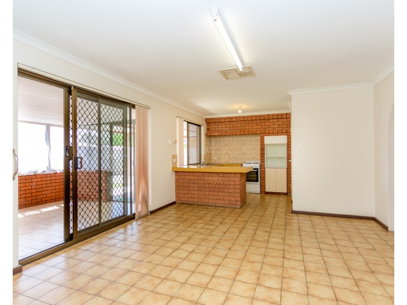 9 Toledo Close, Cannington WA 6107