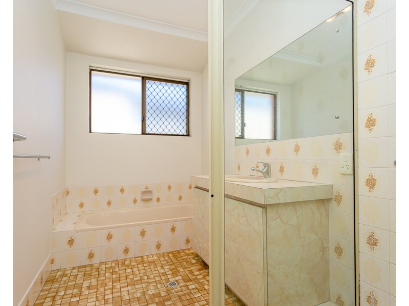 9 Toledo Close, Cannington WA 6107