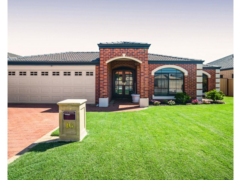 16 Hardwick Boulevard, Canning Vale WA 6155