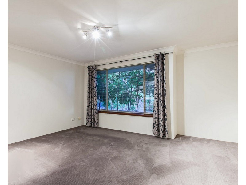 2 Chardonnay Grove, Mount Nasura WA 6112