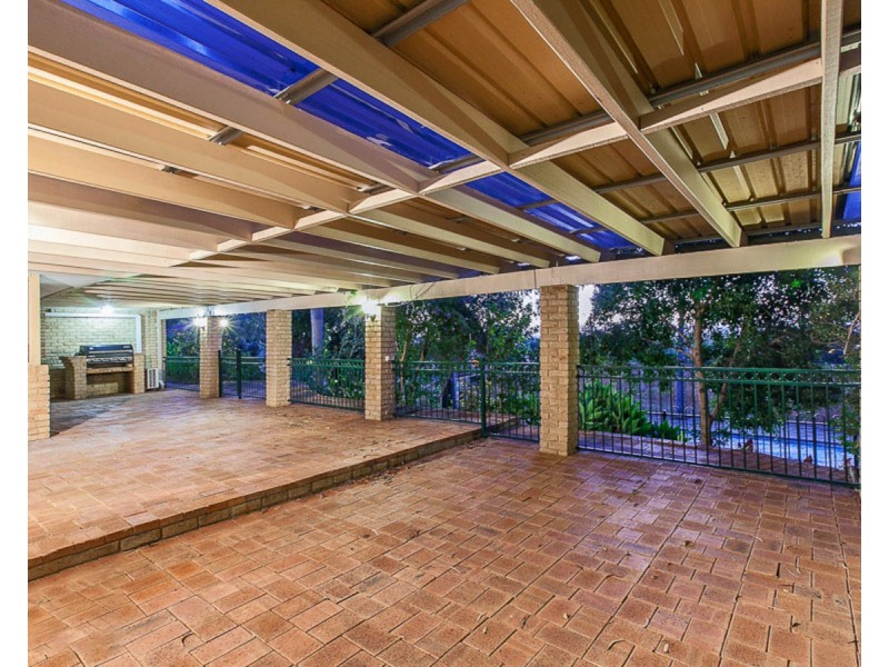 2 Chardonnay Grove, Mount Nasura WA 6112