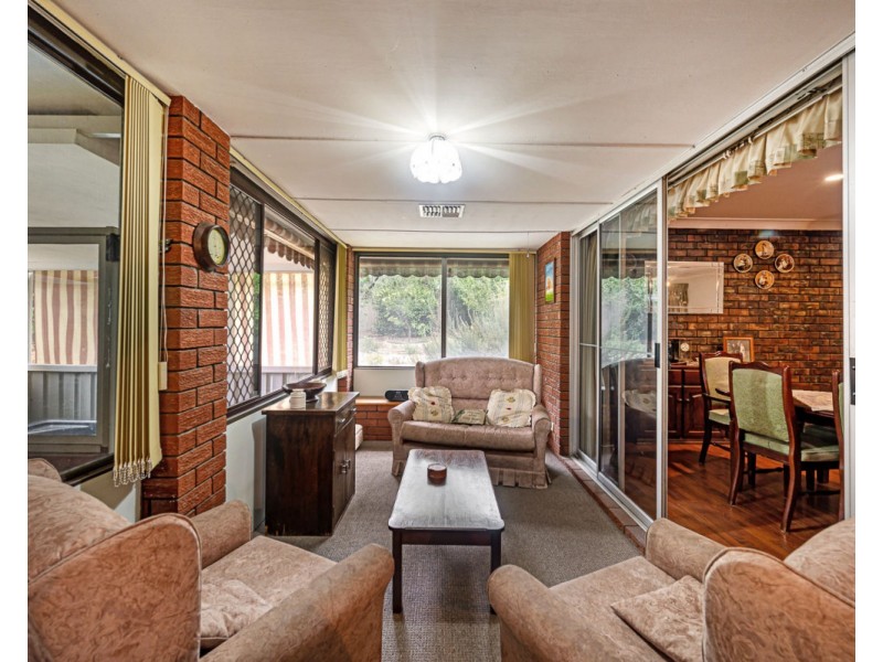 24 Canns Road, Mount Nasura WA 6112