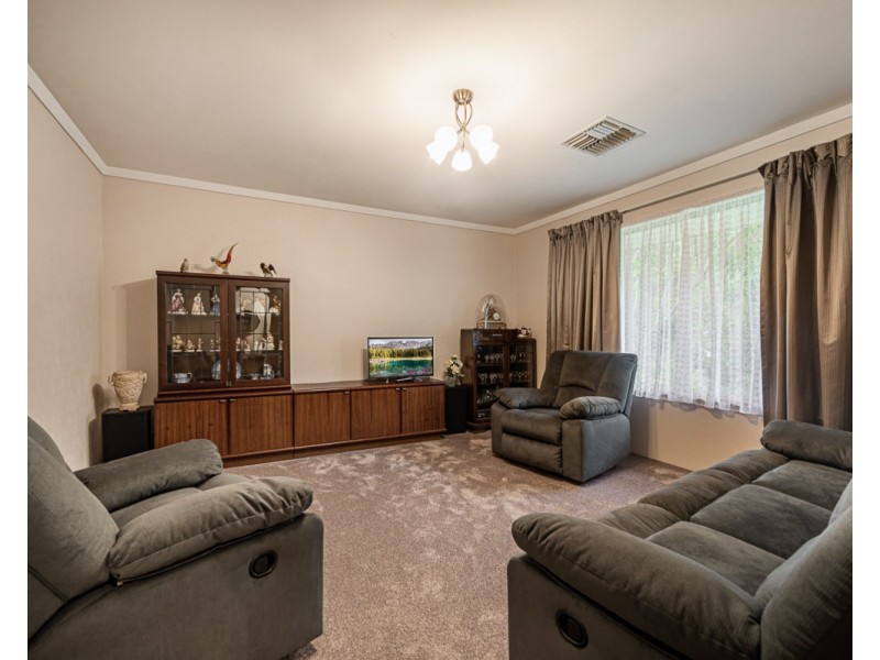 24 Canns Road, Mount Nasura WA 6112