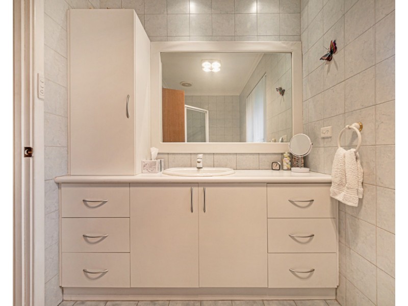 24 Canns Road, Mount Nasura WA 6112