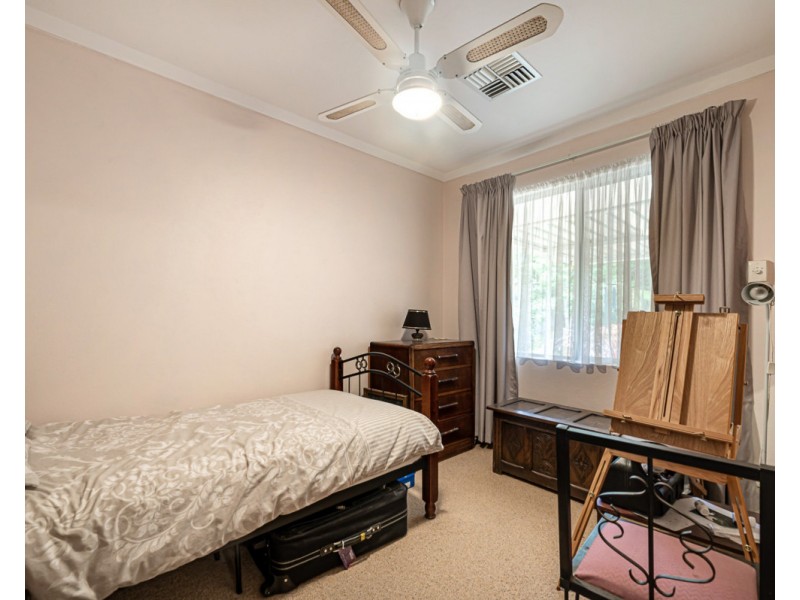 24 Canns Road, Mount Nasura WA 6112