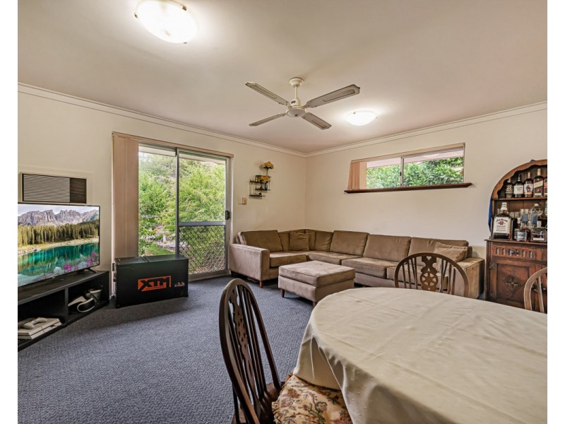 24 Canns Road, Mount Nasura WA 6112