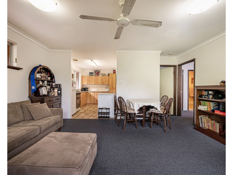 24 Canns Road, Mount Nasura WA 6112