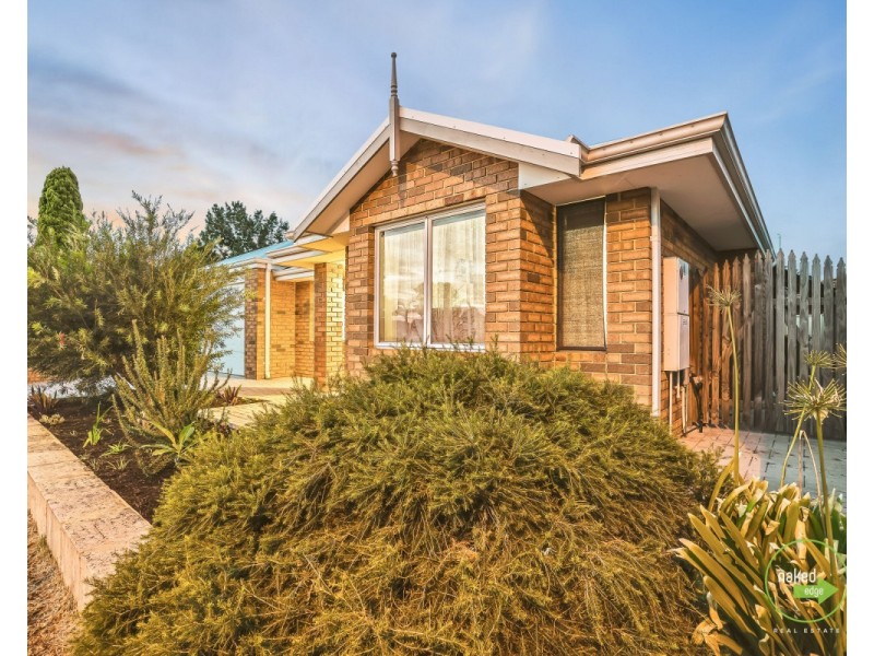 38 Windarra Way, Armadale WA 6112