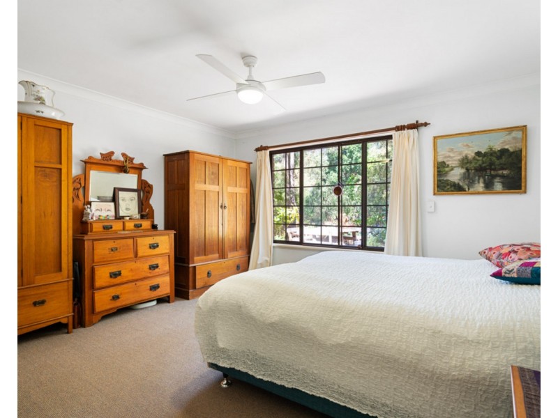 1 Garland Road, Roleystone WA 6111