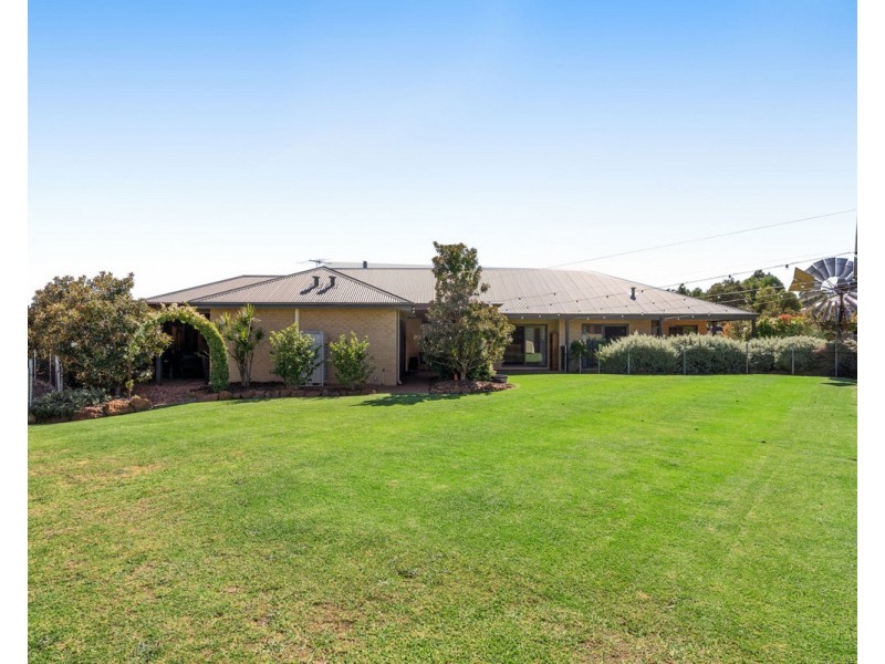 20 Observation Circle, Bedfordale WA 6112