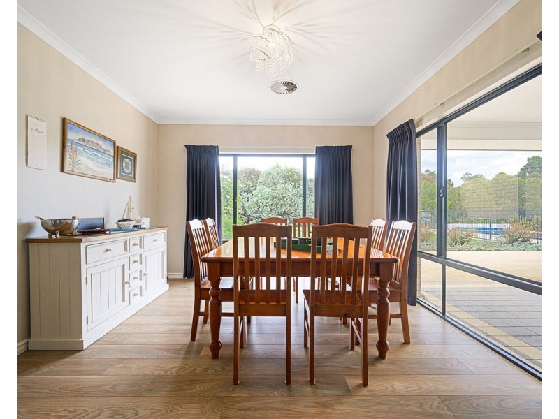 27 Arania Place, Bedfordale WA 6112