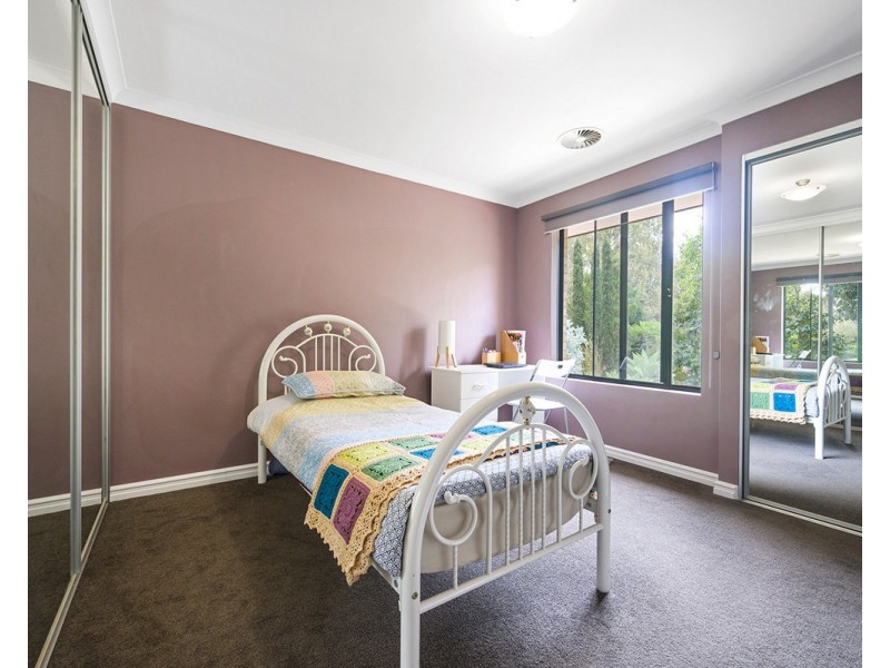 27 Arania Place, Bedfordale WA 6112