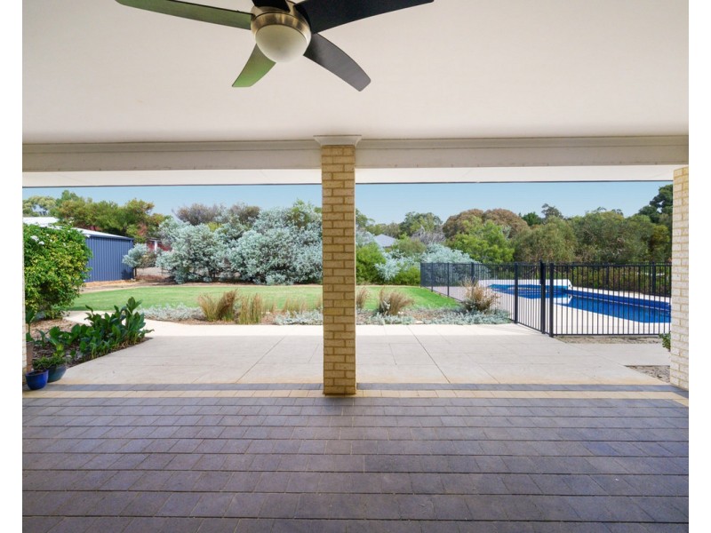 27 Arania Place, Bedfordale WA 6112