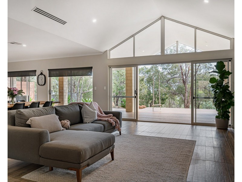 37 Meldrum Loop, Bedfordale WA 6112