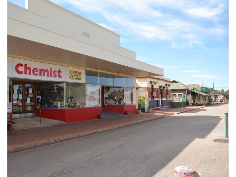 16 Parker Street, Quairading WA 6383